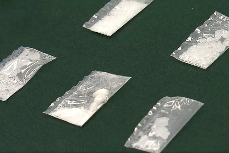 拳銃1丁所持や覚醒剤所持・密売など-岩手、宮城拠点の「匿名・流動型犯罪グループ」男女8人を逮捕