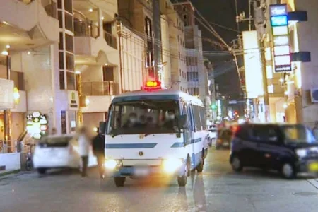 沖縄最大の歓楽街が騒然 「みかじめ料」支払いで18店舗を一斉捜索