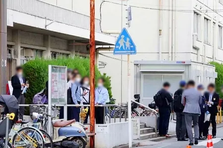 蕨郵便局で立てこもり