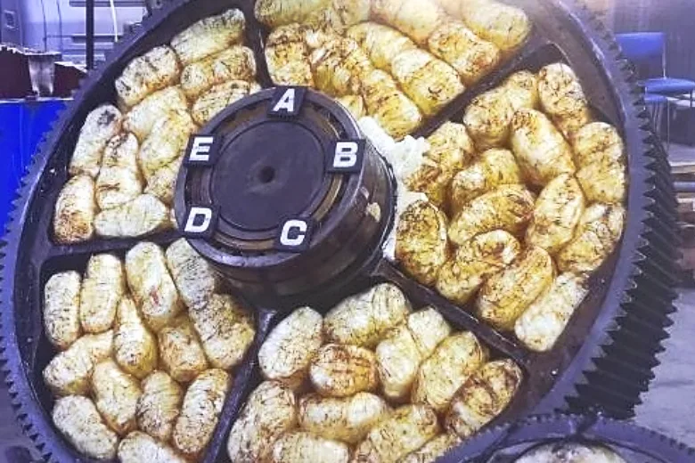 覚醒剤157キロ（末端価格103億円相当）を大型重機に隠して密輸 メキシコ人の男を再逮捕