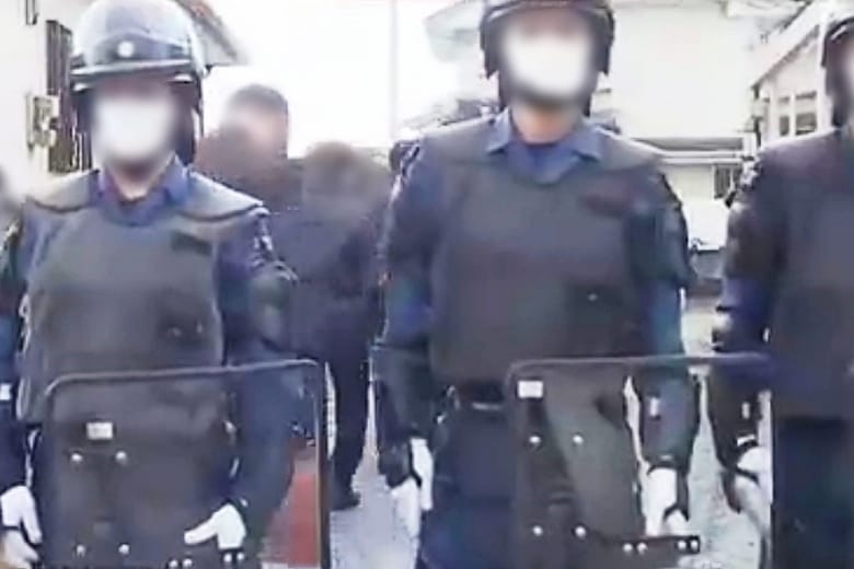 逃走「当て逃げ」組員が覚醒剤所持 一道会を家宅捜索